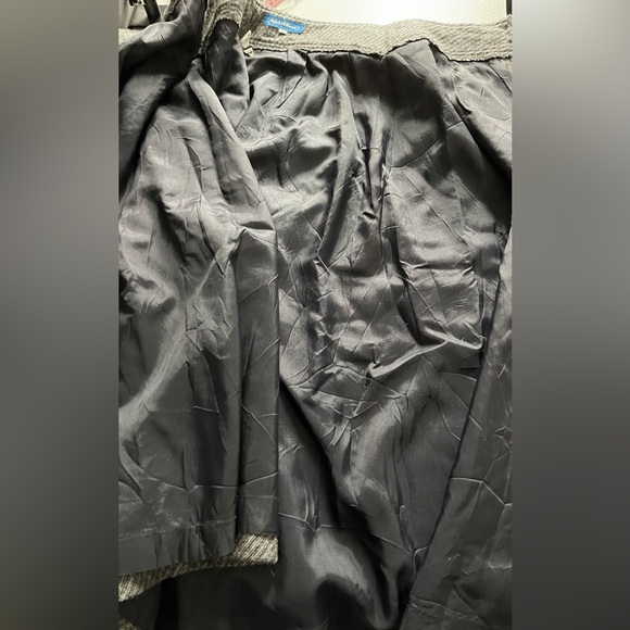 Michel Rene Gray Wool Side Button Skirt Size 38 - Picture 6 of 10